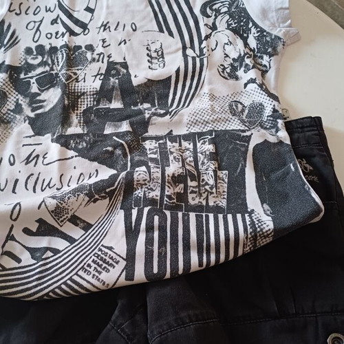 Set with shorts used, black and white