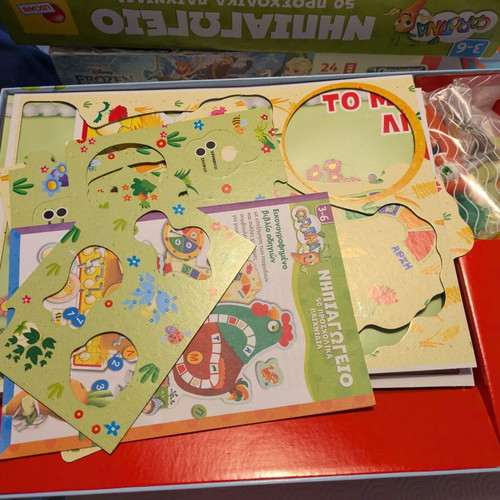 Puzzle and board game for toddlers used, Frozen and mermaid puzzles