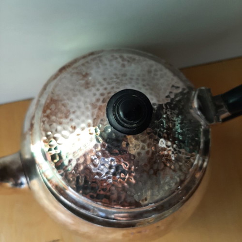 Sheffield Art Deco hammered English teapot like new