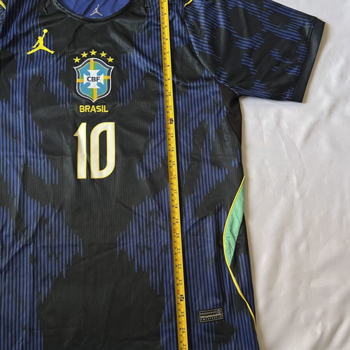 Nike Jordan Brazil Neymar Jr #10 Jersey Medium like new