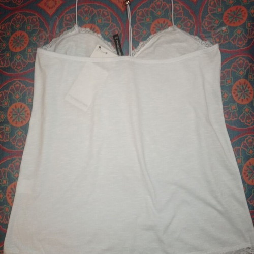 White mako top new with lace and spaghetti straps