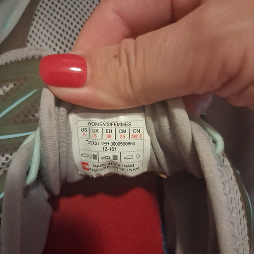 North Face shoes like new, walking and water sports, size 39