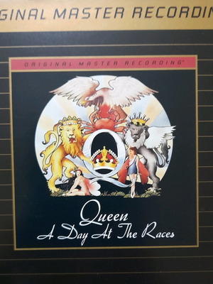 Queen A Day At The Races CD μεταχειρισμένο, rock