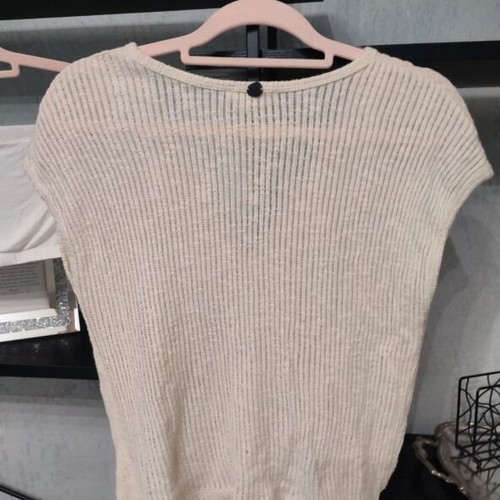 BSB Jeans knit crop top and white strapless tube top set, like new, small