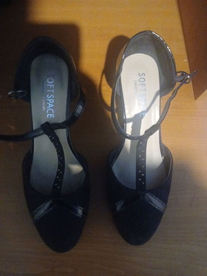 Women's shoes size 38 black like new, set of 3 pairs