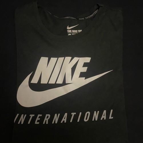 Nike T-shirt used, size L, black