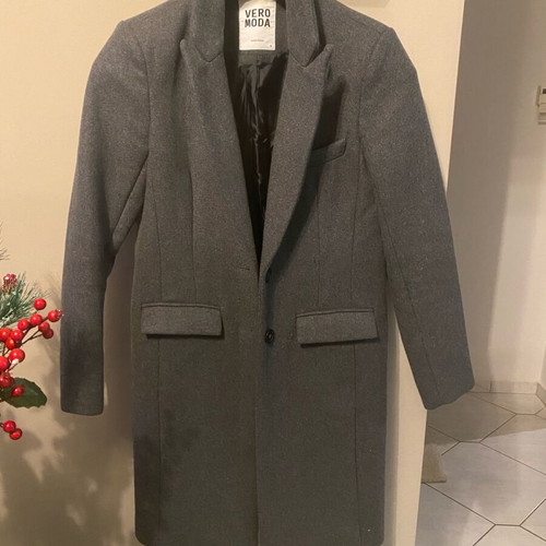 Vero Moda gray coat like new, size M