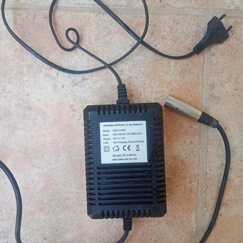 Lithium battery charger (Li-ion)