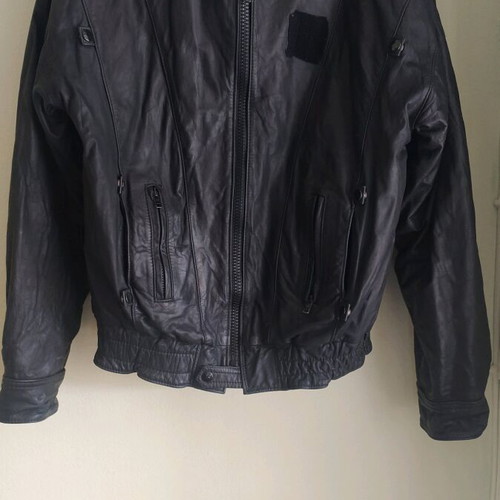 Pier One men's leather jacket size 52 like new black