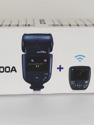 Nissin Di700A Flash and Air 1 Commander Kit for Sony, like new