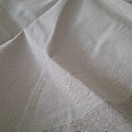 Round tablecloth with rococo embroidery new 180cm with 8 dinner napkins