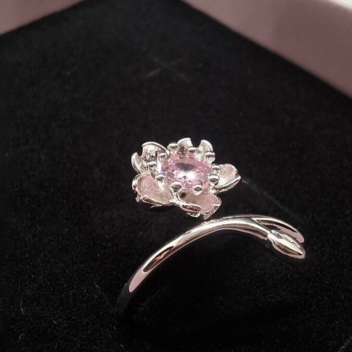 Silver 925 ring new with gift box