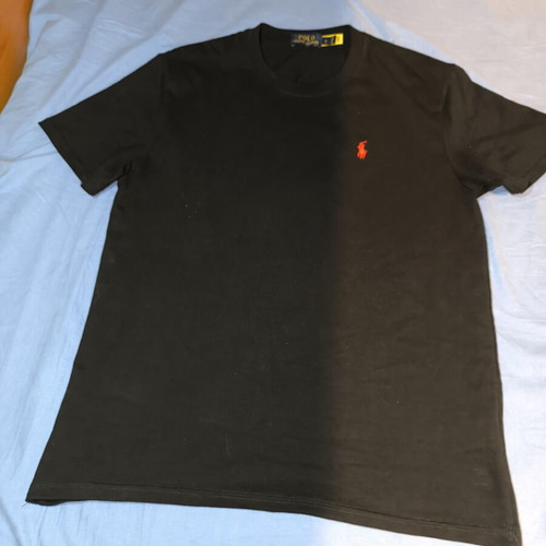 Ralph Lauren black T-shirt very good condition, medium fit