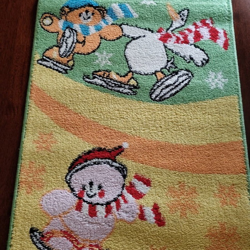 Children's rugs set of 2 like new, ideal for kids' room