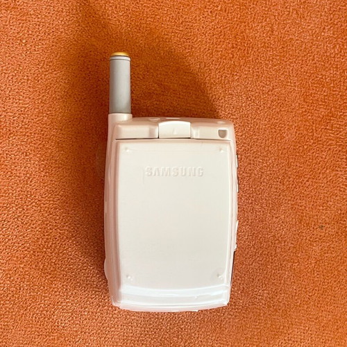 Samsung A400 new phone with original box and accessories