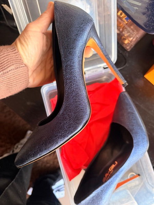 LEA-GU blue pumps new, size 39, Italian genuine leather