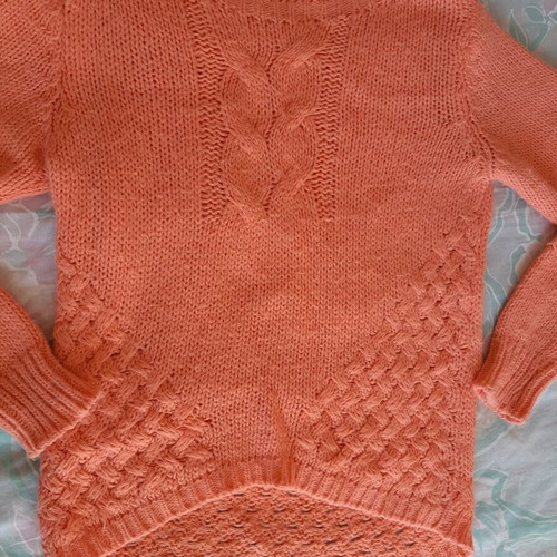 Knitted sweater like new, coral, size S