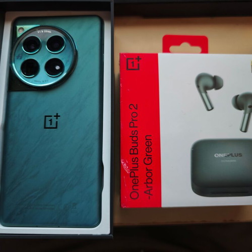 OnePlus 12 16GB RAM 512GB πράσινο σαν καινούργιο με Buds Pro2