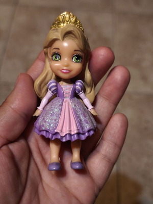 Disney Princess Mini Toddler Rapunzel Doll like new, Jakks Pacific