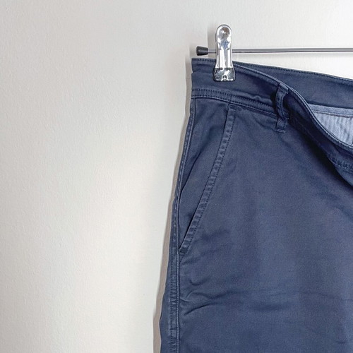 Bershka Pant 00s used, blue, good condition with small hole