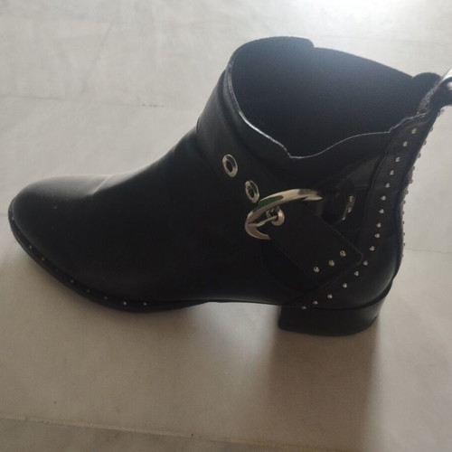 Bershka ankle boots size 39, black