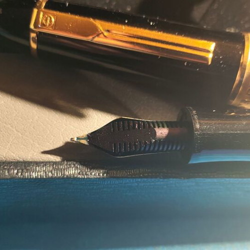 Senator President Black With Gold Nib collectible pen like new