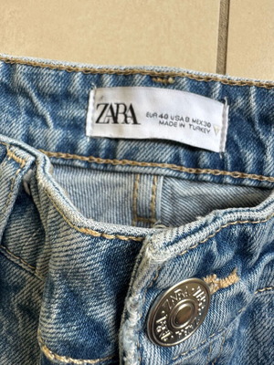 Zara ψηλόμεσο jean με σκισίματα, στενή γραμμή, size 40 σαν καινούργιο