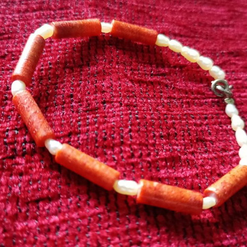 Coral and pearl bracelet used