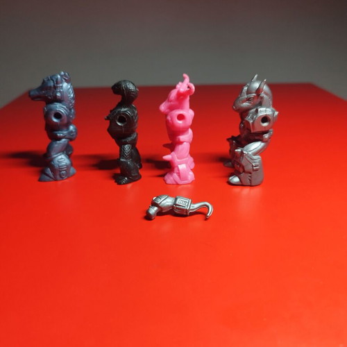 Teratomachoi used, pack of 4 bodies with hand