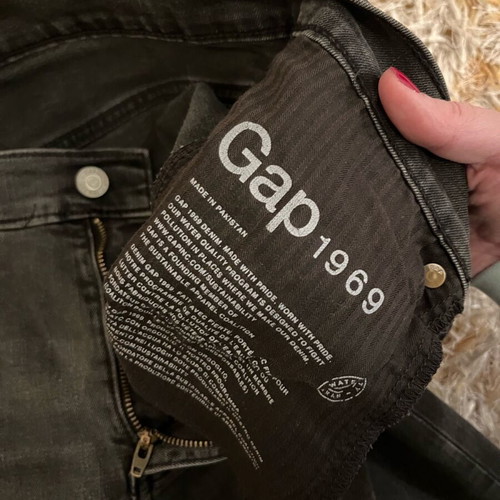 GAP wide leg jeans like new, black and grey, size 31r