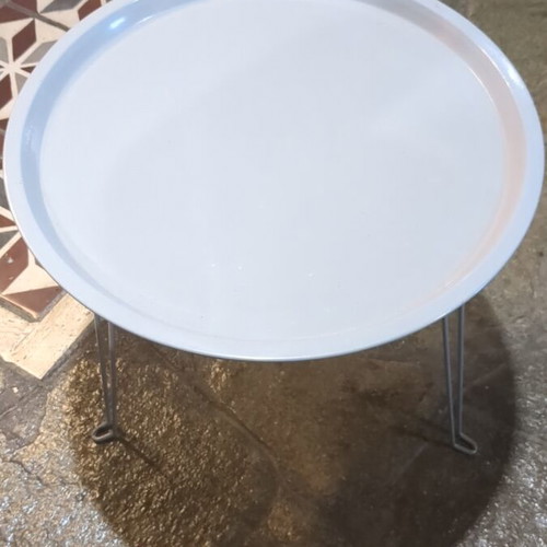 Folding metal table like new, light gray, 42 cm diameter