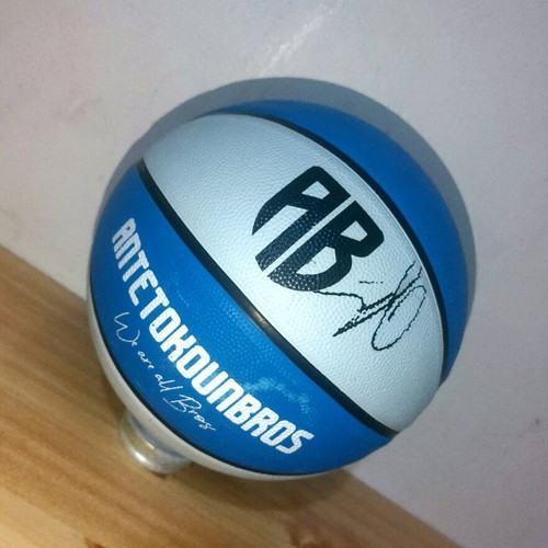Signed Giannis Antetokounmpo Basketball Collector's Ball new, authentic