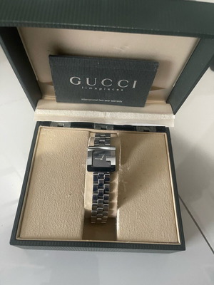 Ρολόι Gucci καινούργιο, γυναικείο, ασημί με πιστοποιητικά