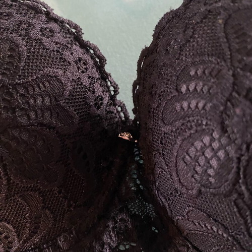 Black Ancona bra with lace like new