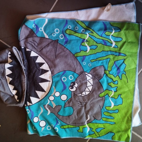 Children's beach poncho like new, one size