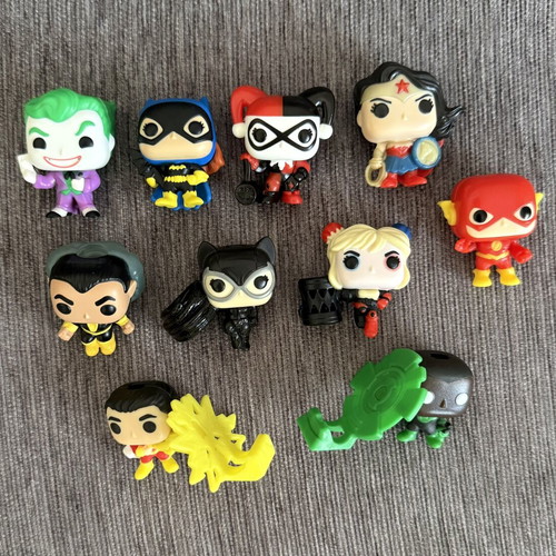 Kinder Funko DC 10 figures new