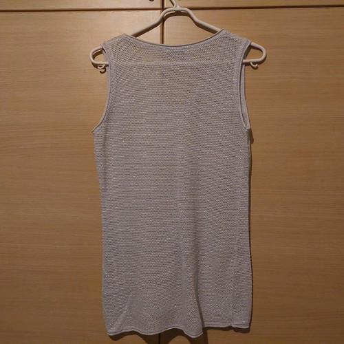 Oltre knitted sleeveless silver top like new, size Medium