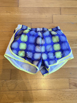 Nike shorts size S like new, multicolor