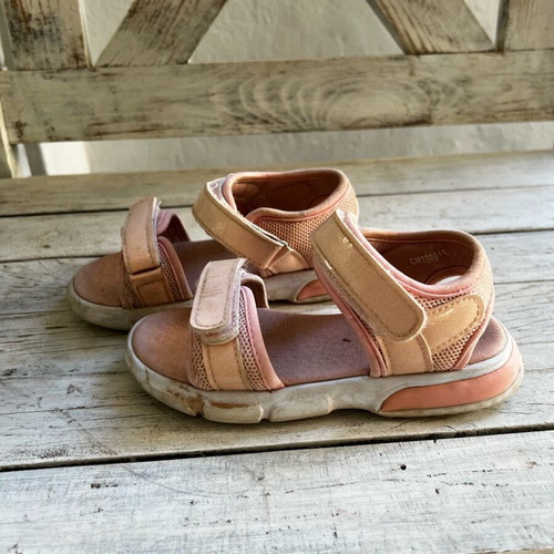 Girls' sandals used size 29 pink with soft sole