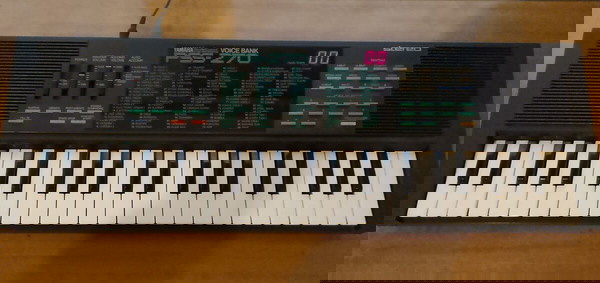 Αρμόνιο synthesizer YAMAHA PSS-270