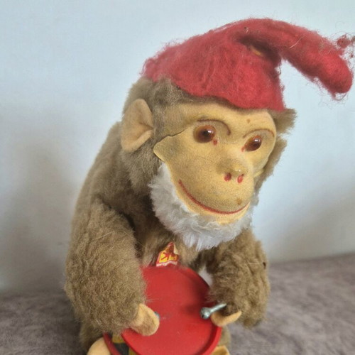 Wind-up Monkey Carl Germany like new, 1960s vintage toy