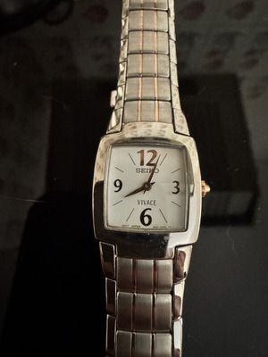 Seiko Vivace γυναικείο ρολόι quartz 22mm vintage σαν καινούργιο, ασημί