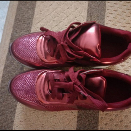 Women's Bordeaux Sneakers with Glitter and Hidden Heel Like New