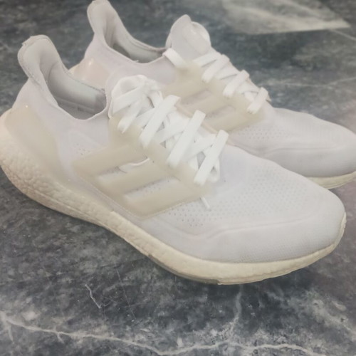 Adidas Ultraboost sneakers like new, size 47, white
