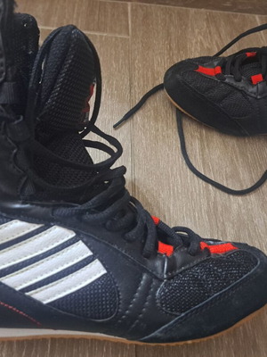 Olympus boxing shoes size 36 like new, black