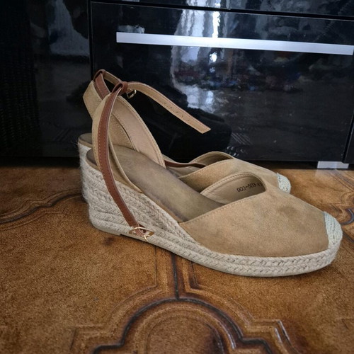 Espadrilles closed tan size 41 used
