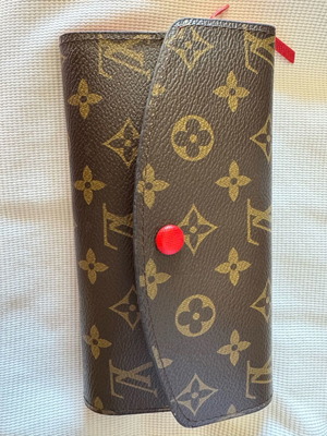 Γυναικείο πορτοφόλι Louis Vuitton σε άριστη κατάσταση καφέ-κόκκινο
