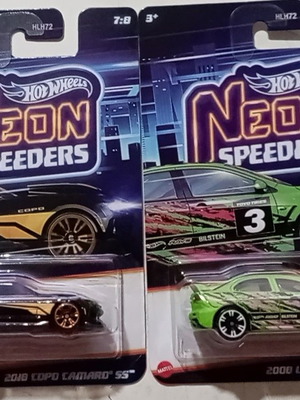 Hot Wheels Neon Speeders 2 αυτοκινητάκια, 2018 Camaro SS και 2008 Lancer Evolution