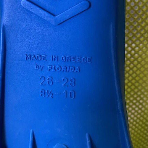 Florida blue swim fins size 26-26 like new