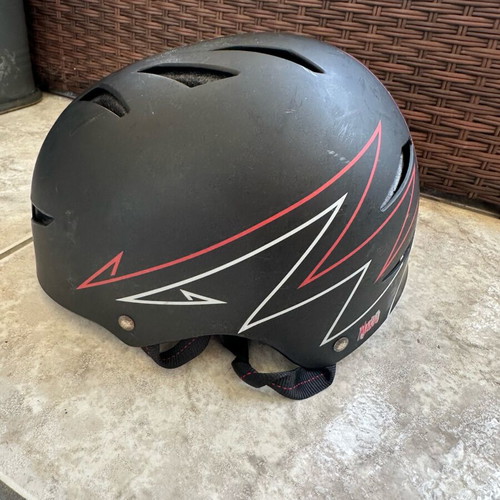 Winter sports helmet used